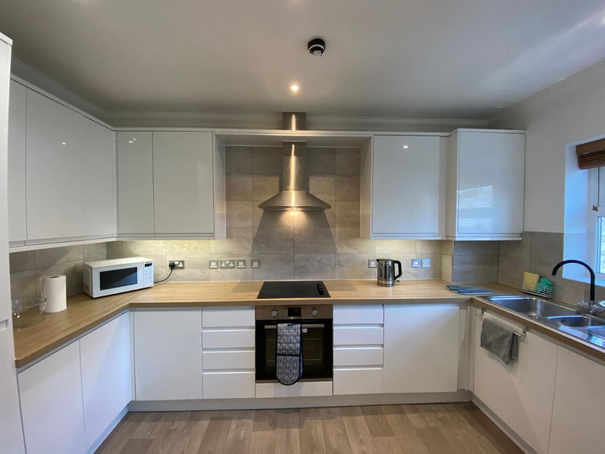 Bournemouth Beachfront Retreat 3 Bedroom 3 Bathroom Seaside B&B With Free Parking Exterior foto